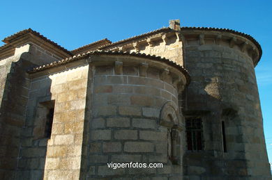Iglesia románica de Coruxo.