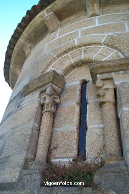 Iglesia románica de Coruxo.