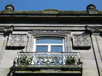 Casa de Jos� Donesteve Quir�s  - Alejandro Rodr�guez Sesmero (1876) (CALLE JOAQUIN YA�EZ). 