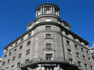 Edificio La Equitativa  (1948) (CALLE MARQUES DE VALLADARES). 