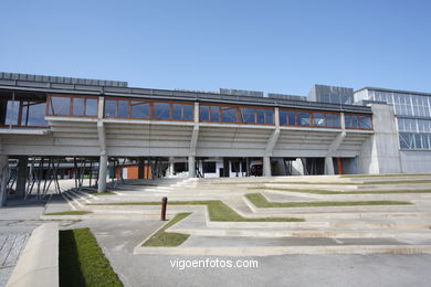Aulario (Enric Miralles). Ciudad Universitaria. 