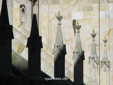 Iglesia de Santiago de Vigo. Iglesias del n�cleo urbano. 