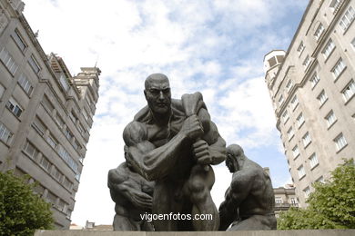 MONUMENT TO WORK. SCULPTURES AND SCULPTORS. VIGO