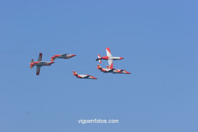 Patrulla Águila. Exhibiciones aéreas.