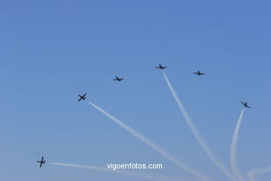 Patrulla Águila. Exhibiciones aéreas.