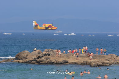 Canadiar apagafuegos. Exhibiciones a�reas. 