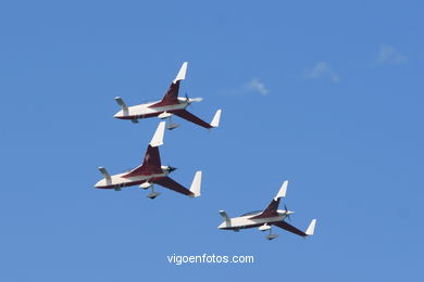 Patrulla acrob�tica Reva. Exhibiciones a�reas. 