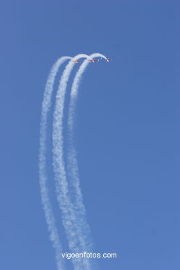 Patrulla acrob�tica Reva. Exhibiciones a�reas. 