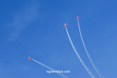 Patrulla acrob�tica Reva. Exhibiciones a�reas. 