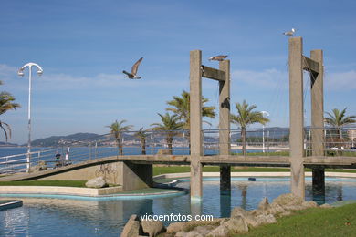 Piscinas y tobog�n de Samil