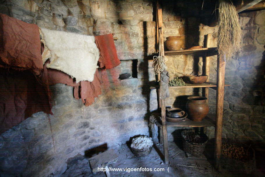 PHOTOS OF FORT OF THE CASTRO. IRON AGE - VIGO BAY. GALICIA. VISIT SPAIN ...