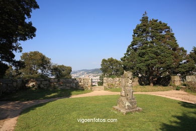 SPAIN CASTLES: VIGO CASTLE 