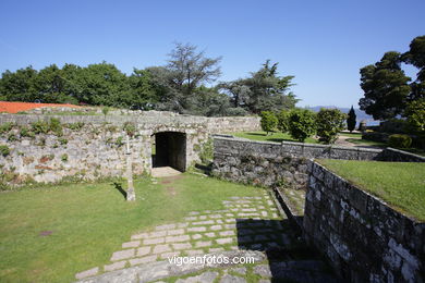 SPAIN CASTLES: VIGO CASTLE 