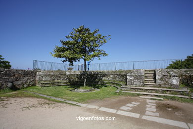 SPAIN CASTLES: VIGO CASTLE 