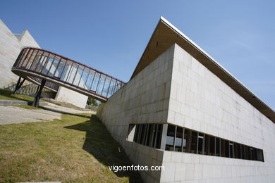 ARQUITECTO ALFONSO PENELA - ARCHITECTURE CIENCIAS JURÍDICAS UNIVERSIDAD DE VIGO