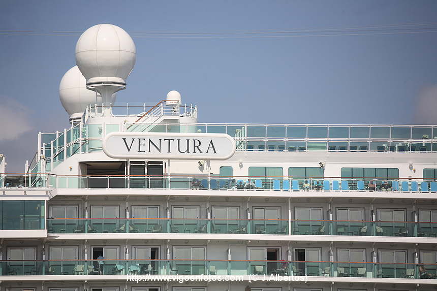 PHOTOS OF VENTURA - CRUISE SHIP - VIGO BAY. GALICIA. VISIT SPAIN ...