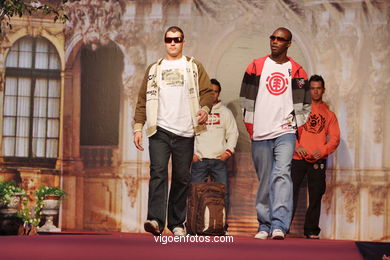 PASARELA DE MODA 2006 PASO A PASO. 