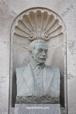 ESCULTURA FUNERARIA EN EL CEMENTERIO DE PEREIRÓ. ESCULTURAS Y ESCULTORES. VIGO