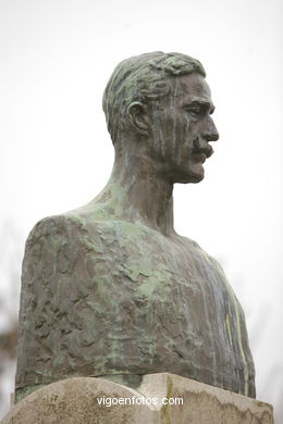 ESCULTURA FUNERARIA EN EL CEMENTERIO DE PEREIRÓ. ESCULTURAS Y ESCULTORES. VIGO