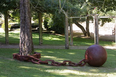 NATURALEZA CON ARTE. EXPOSICIÓN DE ESCULTURA JARDINES PAZO QUIÑONES DE LEÓN (CASTRELOS) VIGO. NATUREZA CON ARTE.