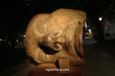 SCULPTURES DE IGOR MITORAJ. SCULPTURES AND SCULPTORS. VIGO