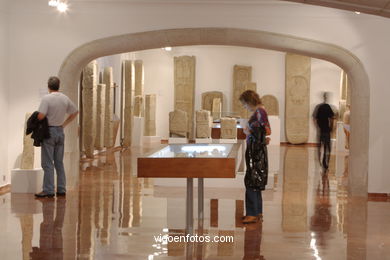 SALA DE ARQUEOLOGIA DO MUSEU QUIÑONES DE LEÓN
