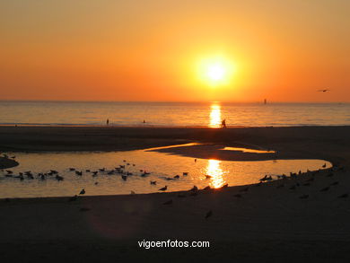 SUNSET & SUNRISE. VIGO BAY. SEA AND LANDSCAPES. AMERICA BEACH