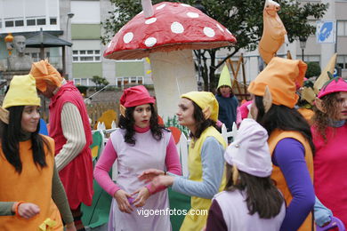 CARNIVAL 2005 - PROCESSION GROUP - SPAIN