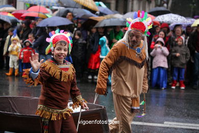 CARNAVAIS 2011 - DESFILE DE COMPARSAS