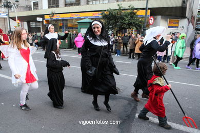 CARNAVAIS 2012 - DESFILE DE COMPARSAS