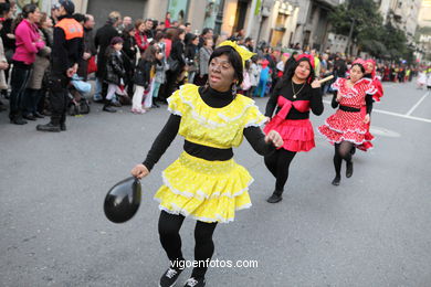 CARNAVAIS 2012 - DESFILE DE COMPARSAS