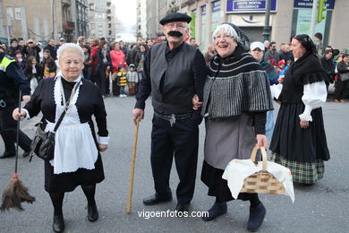 CARNAVAIS 2012 - DESFILE DE COMPARSAS