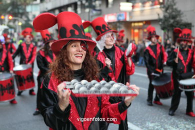 CARNAVAIS 2012 - DESFILE DE COMPARSAS