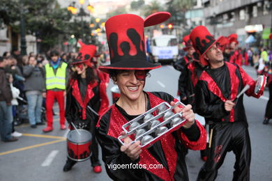 CARNAVAIS 2012 - DESFILE DE COMPARSAS