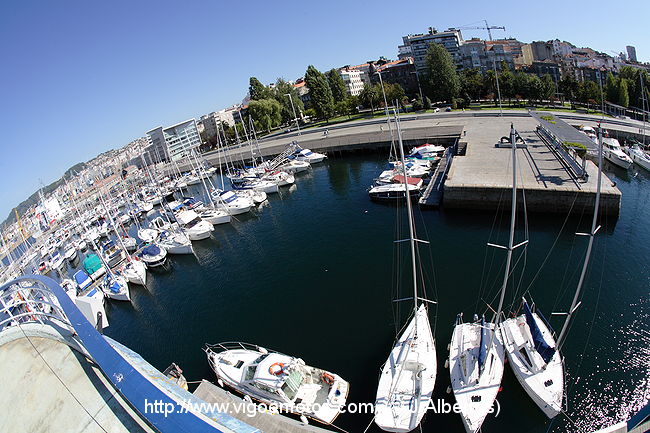 FOTOS DE PUERTO DEPORTIVO DEL NÁUTICO DE VIGO - VIGO. GALICIA